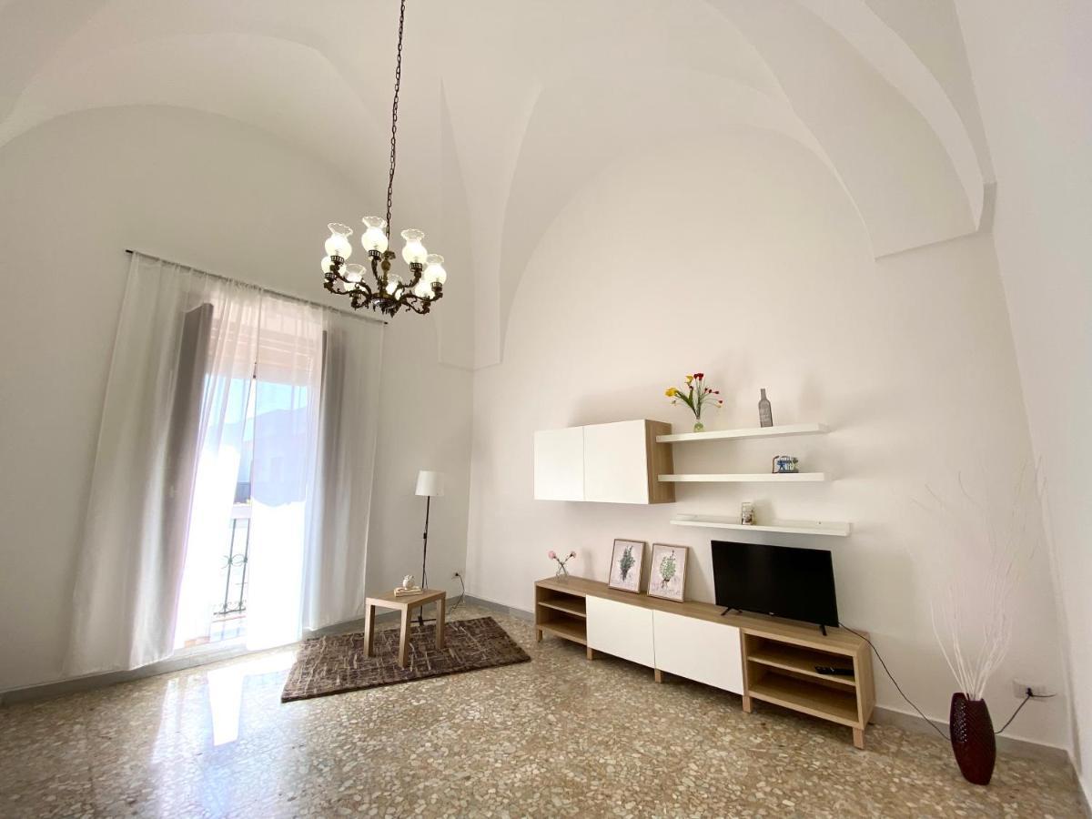 Appartement La Casa Di Nina à Surano Extérieur photo