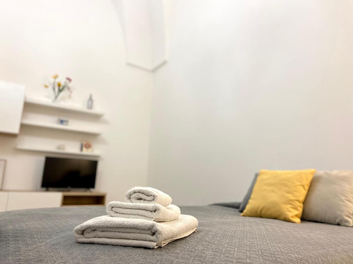 Appartement La Casa Di Nina à Surano Extérieur photo