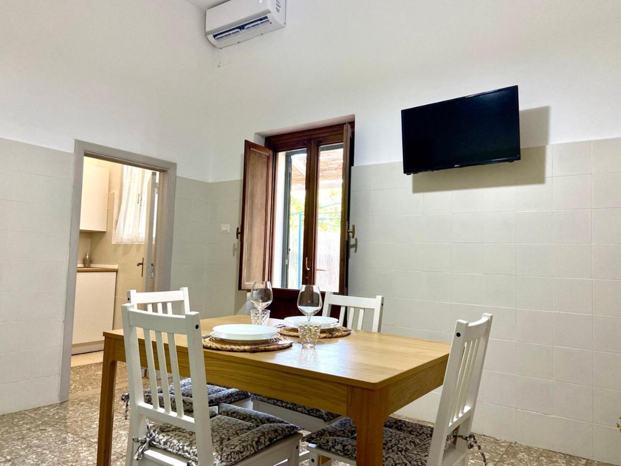 Appartement La Casa Di Nina à Surano Extérieur photo