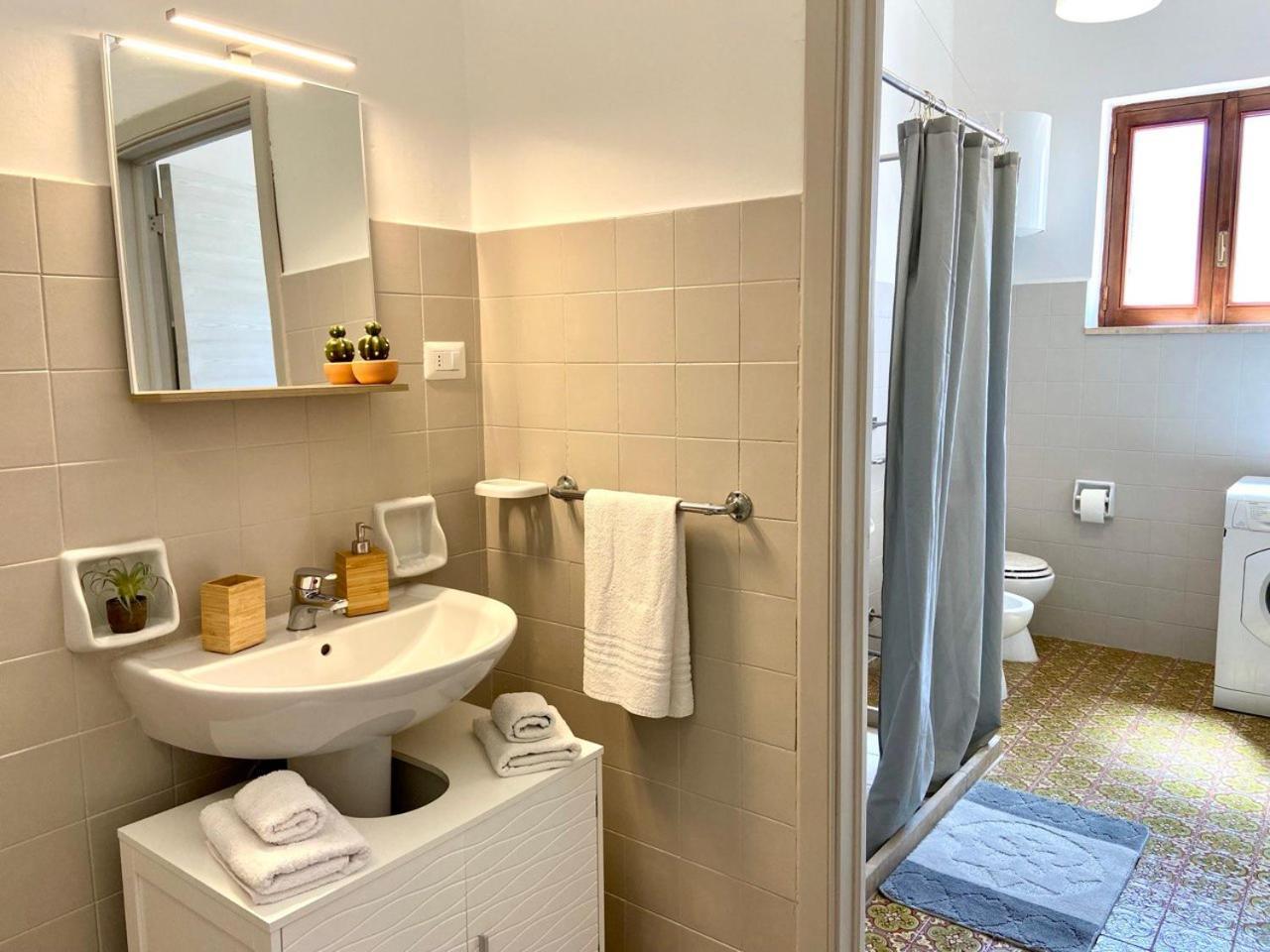 Appartement La Casa Di Nina à Surano Extérieur photo